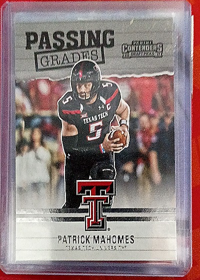 2017 Panini Contenders Draft Picks #5 Patrick Mahomes Passing Grades — front
