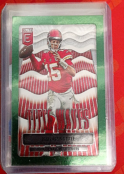 2023 Panini Donruss Elite #TW-3 Patrick Mahomes II Title Waves Green — front