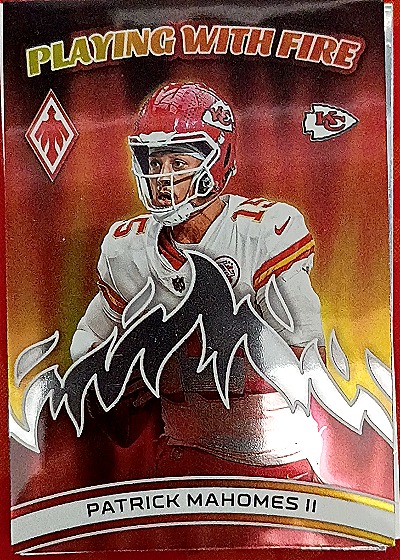 2023 Panini Phoenix Playing With Fire #PWF-8 Patrick Mahomes II — front