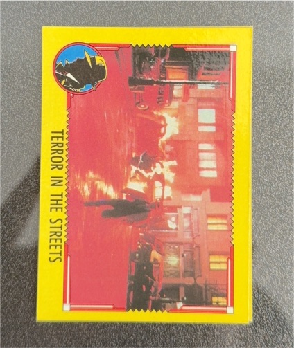 1990 Topps Dick Tracy #52 Terror in the Streets — front