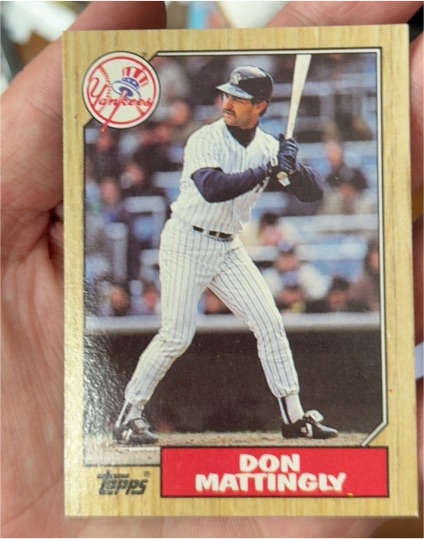 1987 Topps #300 Don Mattingly — front