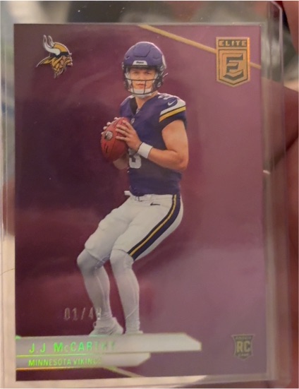 2022 Panini Elite #01 J.J. McCarthy — front