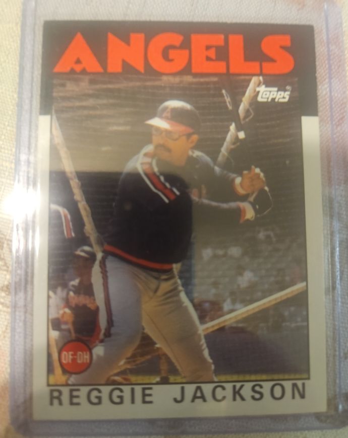1982 Topps #300 Reggie Jackson — front