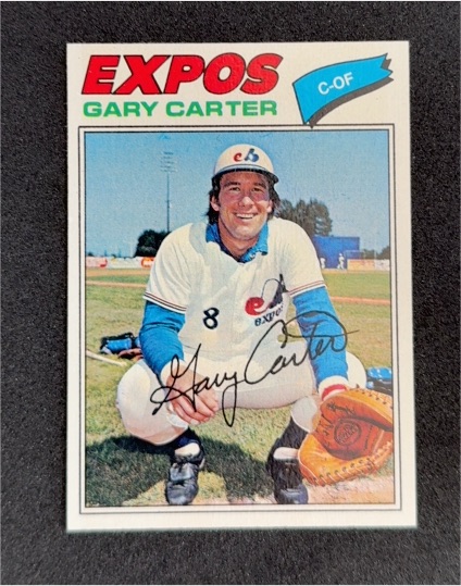1982 Topps #8 Gary Carter — front