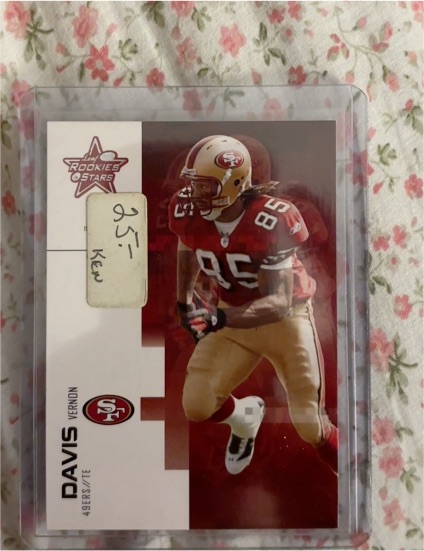 2006 Rookies & Stars #85 Vernon Davis — front