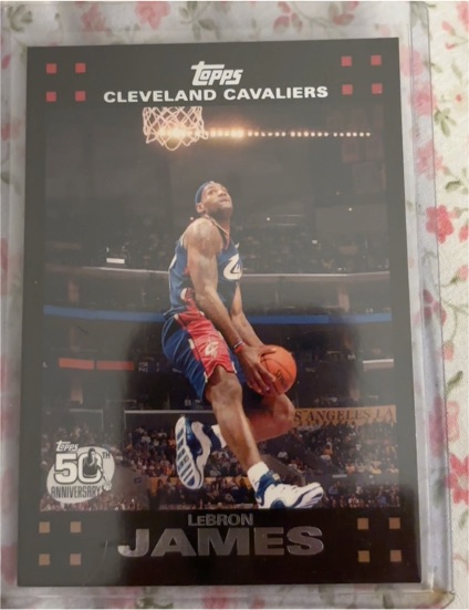 2003 Topps #50 LeBron James — front