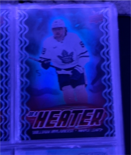2021 Upper Deck The Heater #HE-21 Auston Matthews — front
