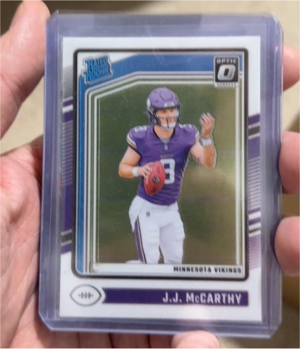 2022 Donruss Optic #8 J.J. McCarthy — front