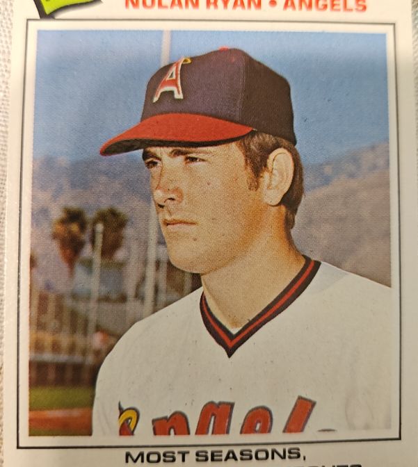 1975 Topps #220 Nolan Ryan — front