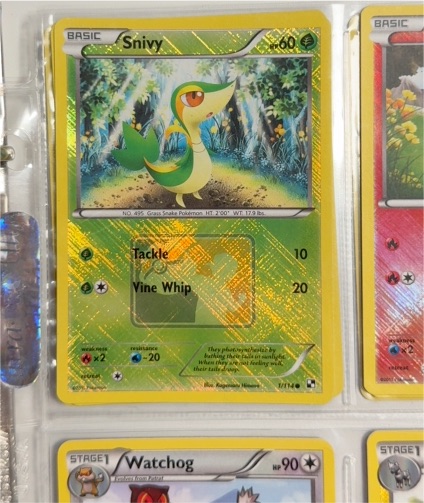 2011 Pokémon Black & White #17 Snivy — front
