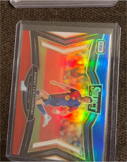 2022 Panini FIFA Robert Lewandowski #LEW-01 — front
