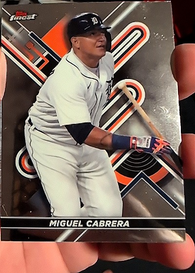2022 Topps #100 Miguel Cabrera — front