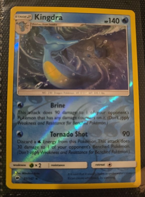 2011 Pokémon Black & White #21 Kingdra — front