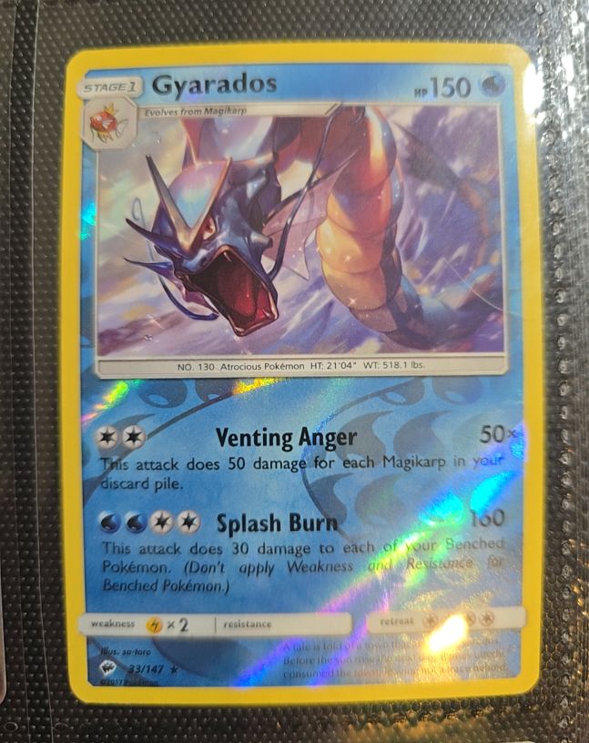 2020 Pokémon #33 Gyarados — front