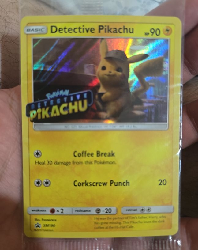 2019 Pokémon SM730 Detective Pikachu — front