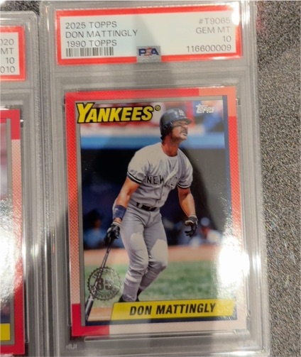 1990 Topps #906 Don Mattingly — front