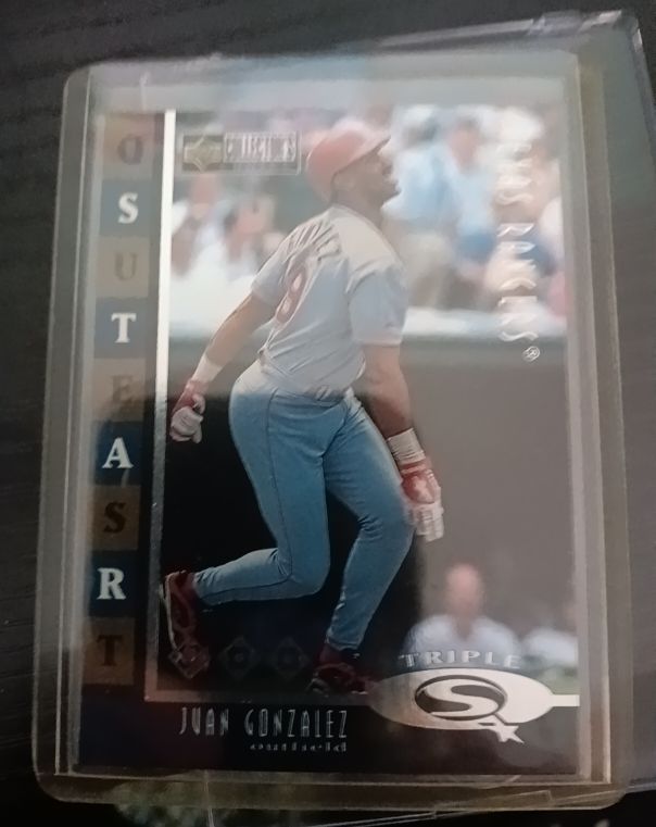 1993 Upper Deck Triple S #S-1 Juan Gonzalez — front