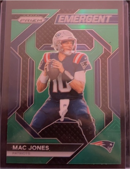 2021 Panini Prizm Emergent #EM-MJ Mac Jones — front