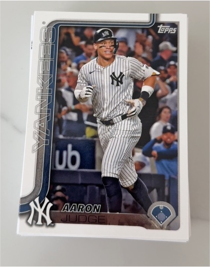 2023 Topps Aaron Judge New York Yankees — front