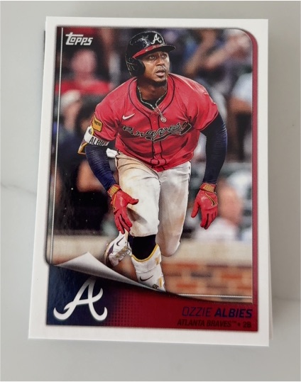 2023 Topps #26 Ozzie Albies — front