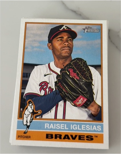 2022 Topps Heritage #TH-IG Raisel Iglesias — front
