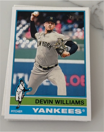 2023 Topps Heritage Devin Williams — front