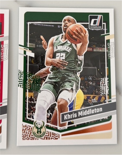 2020 Donruss #22 Khris Middleton — front