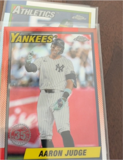 2022 Topps Chrome #35 Aaron Judge — front