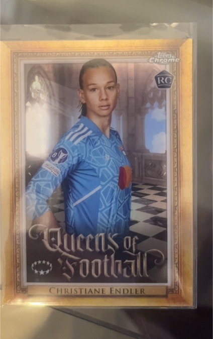 2022 Topps Chrome Queens of Football #QC-CE Christiane Endler — front