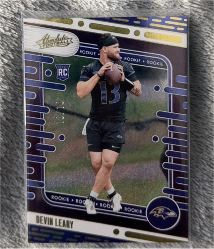2021 Absolute Football #213 Devin Leary Rookie Card — front