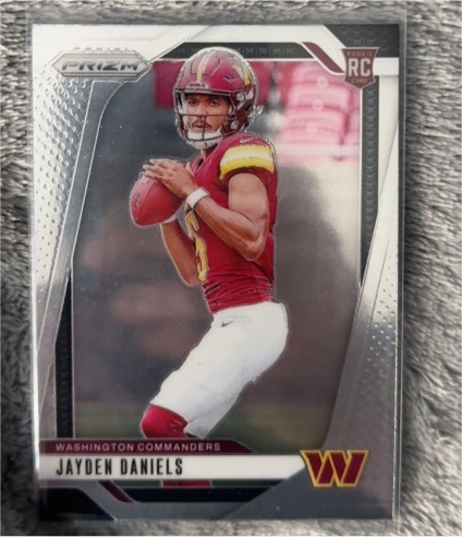 2022 Panini Prizm #329 Jayden Daniels — front