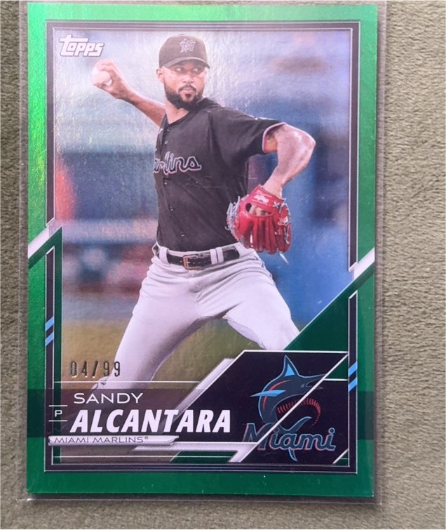 2022 Topps #04/99 Sandy Alcantara — front