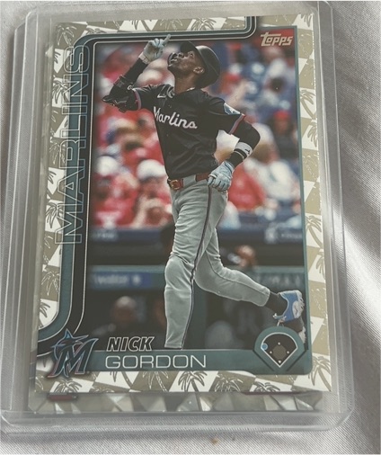 2022 Topps #M-22 Nick Gordon — front