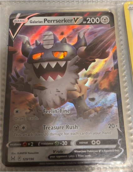 2021 Pokémon Sword & Shield Chilling Reign #129 Galarian Perrserker V — front