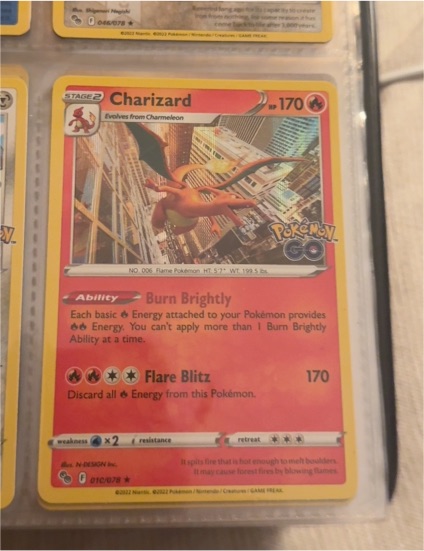 2022 Pokémon GO #010 Charizard — front