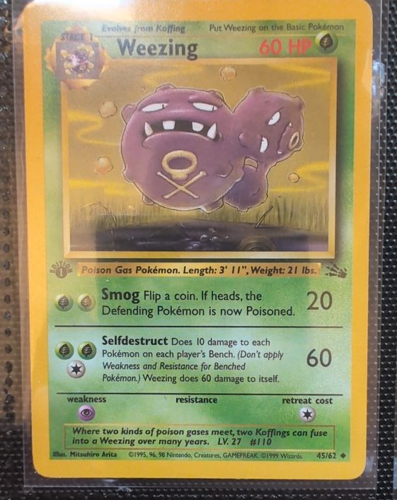 1999 Pokémon Fossil #45 Weezing — front