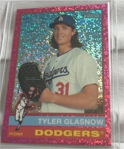 2025 Topps Heritage #465 Tyler Glasnow Chrome Pink Sparkle — front