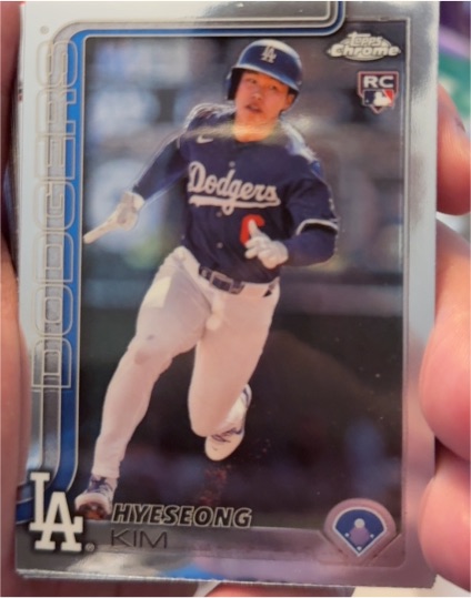 2025 Topps Chrome #152 Hyeseong Kim — front