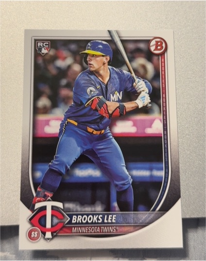 2025 Bowman #72 Brooks Lee — front