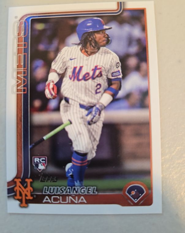 2025 Topps Series 2 #524 Luisangel Acuña — front