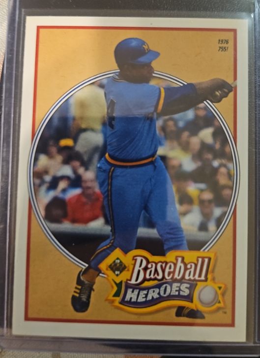 1991 Upper Deck Baseball Heroes #25 Hank Aaron — front