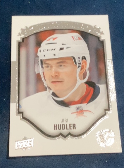 2015-16 Upper Deck #P-32 Jiri Hudler Calgary Flames UD Portraits Hockey Card — front