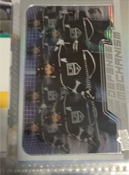 2022-23 Upper Deck Defense Mechanism #DM-7 Drew Doughty — front
