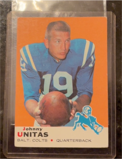 1969 Topps #25 Johnny Unitas — front
