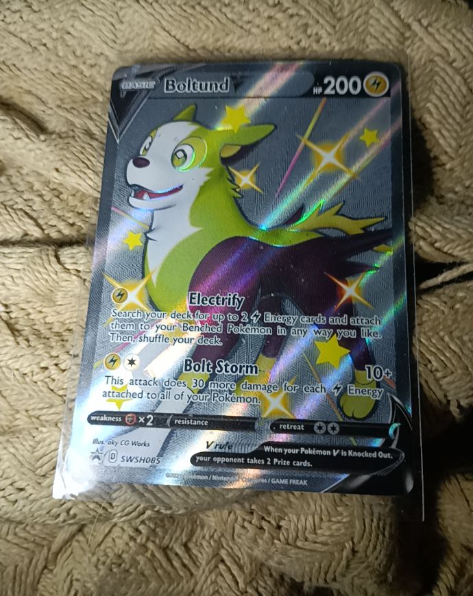 2021 Pokémon SWSH085 Boltund V — front