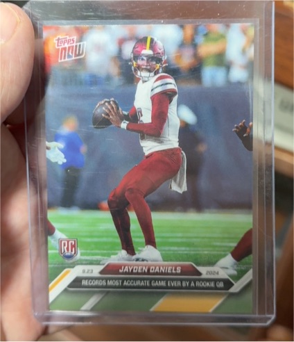 2024 Topps Now #5 Jayden Daniels — front