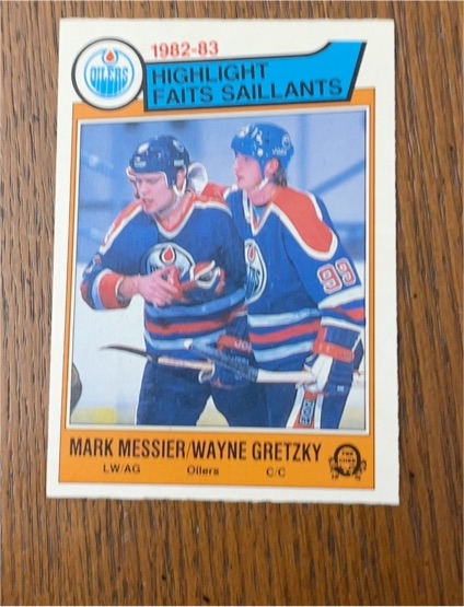 1982-83 O-Pee-Chee #23 Mark Messier/Wayne Gretzky Highlight — front