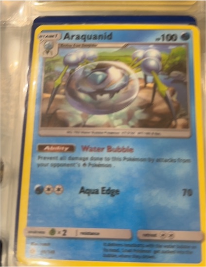 2017 Pokémon TCG Sun & Moon #46 Araquanid — front