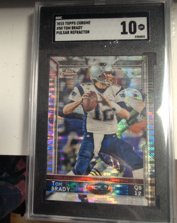 2015 Topps Chrome #50 Tom Brady Pulsar Refractor — front