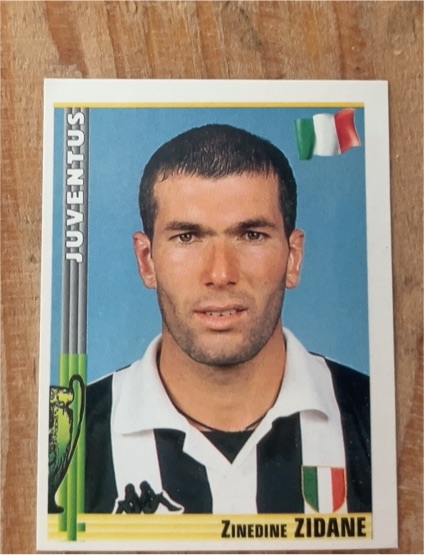 1998 Panini Eurofootball #54 Zinedine Zidane — front